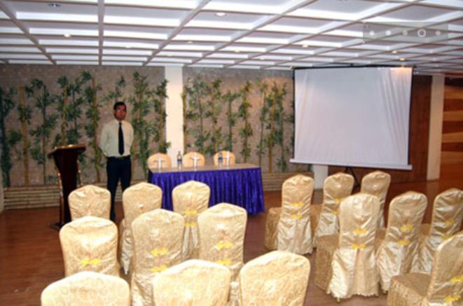 Hotel Radiance Bhilwara Esterno foto